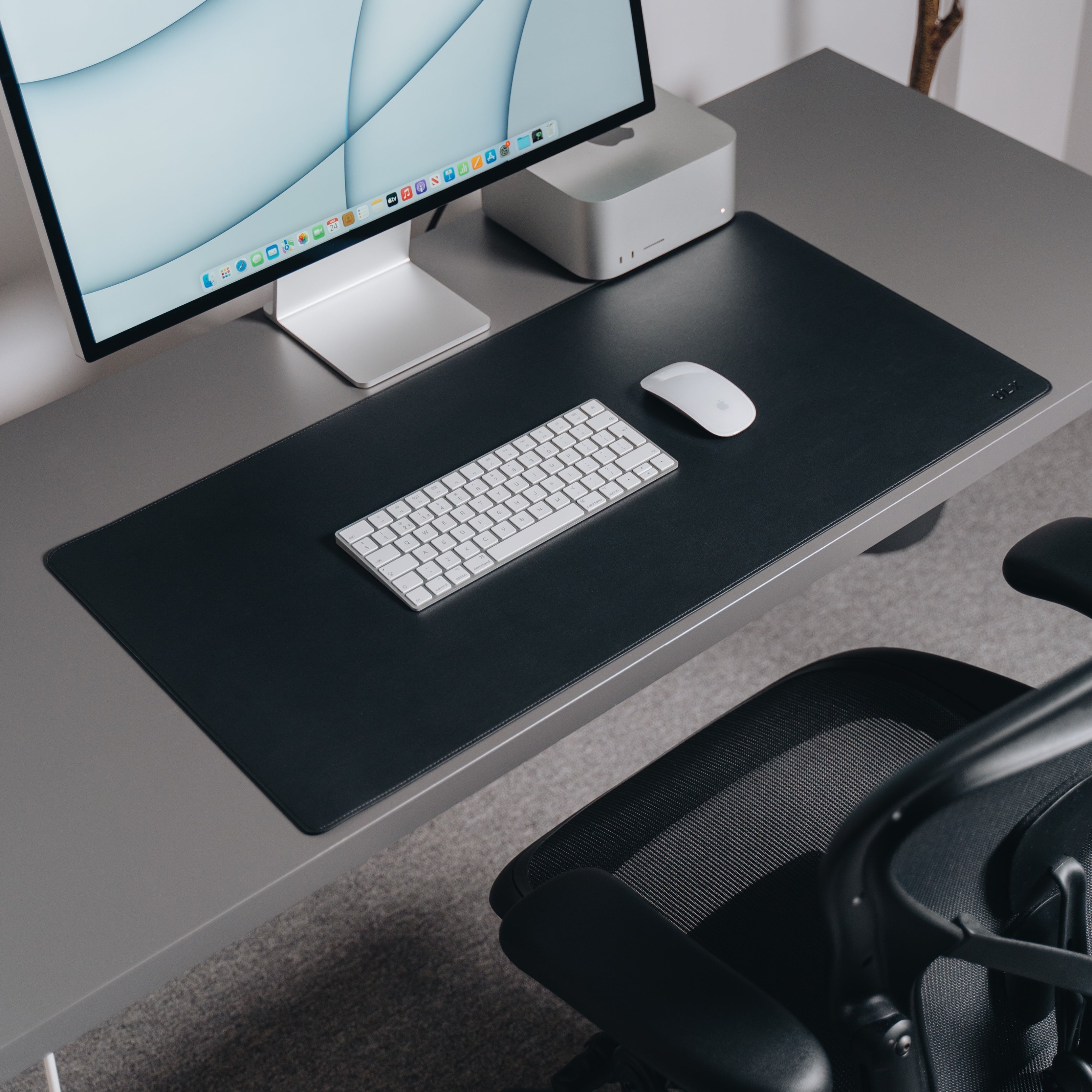 ULX Minimalist Desk Mat | Black
