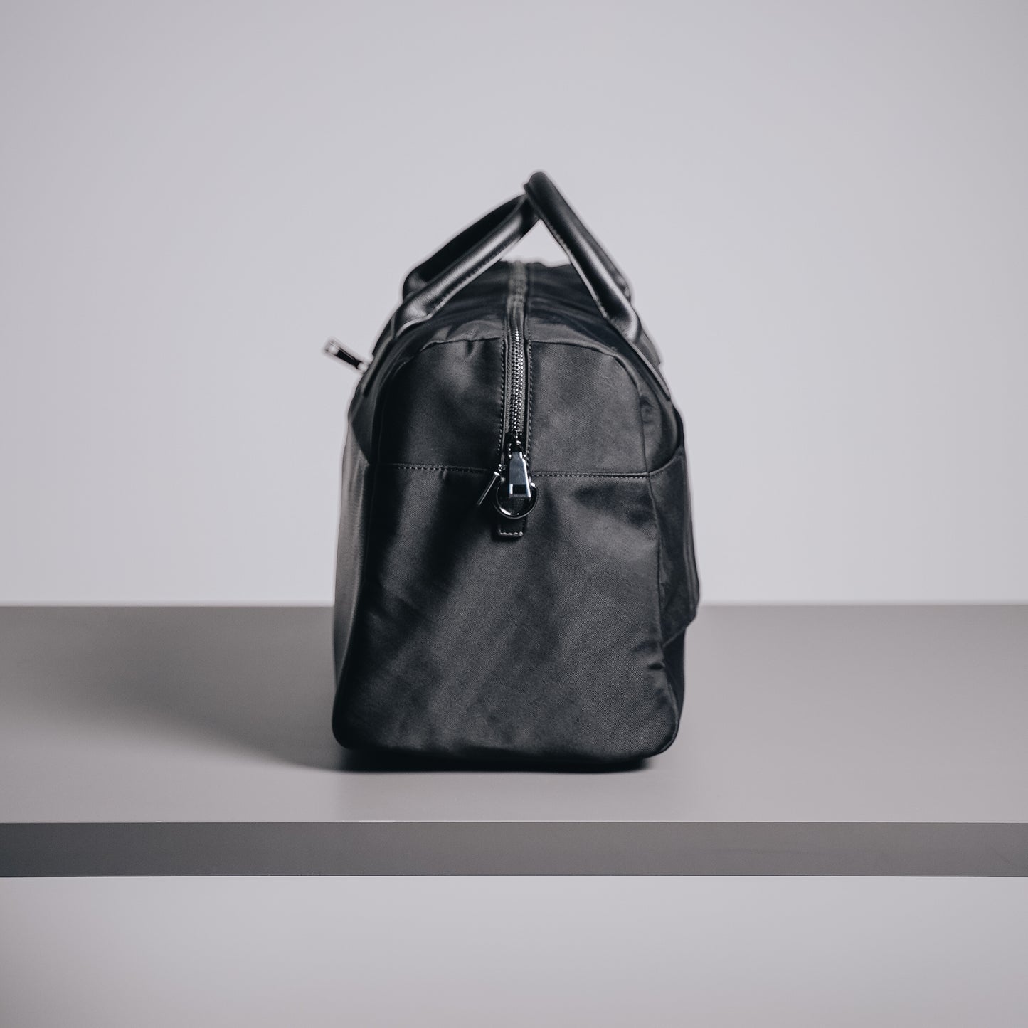 Minimalist Holdall