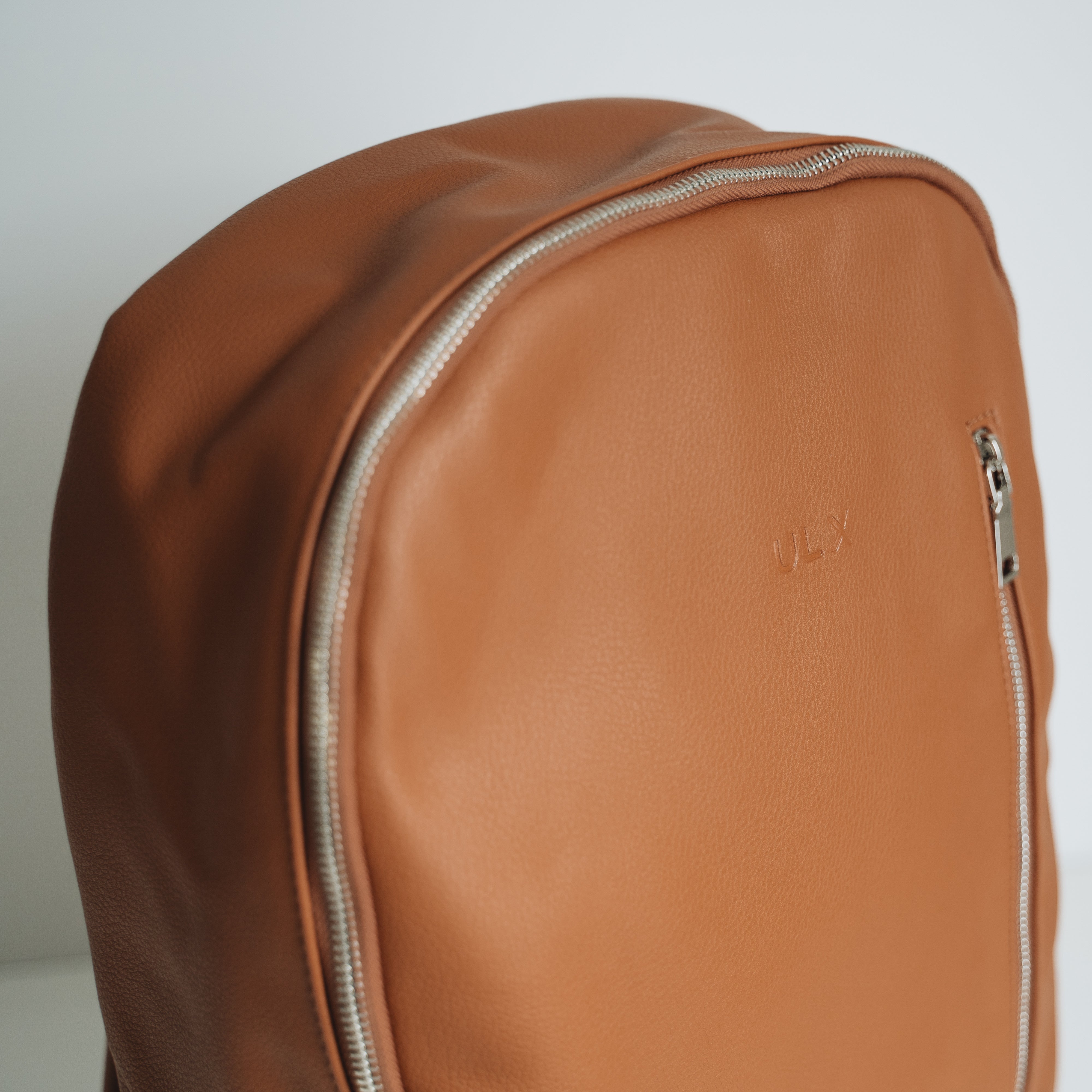 Leather backpack outlet square